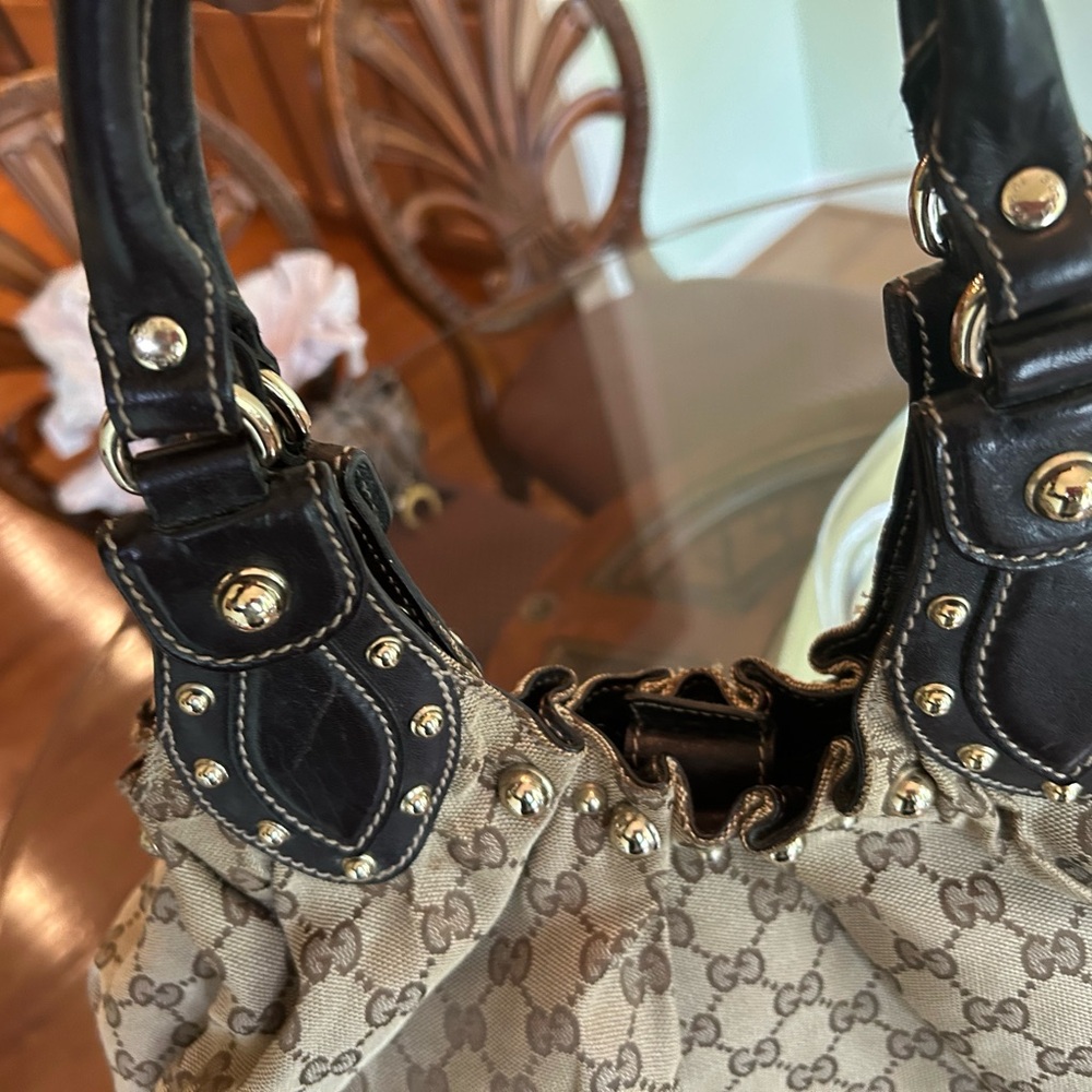 Gucci Shoulder Bag - Picture 13 of 15